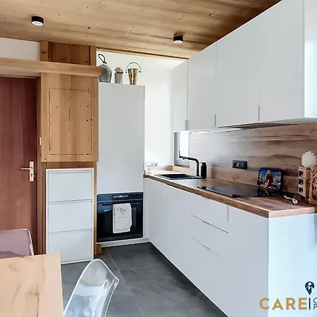 Lägenhet Le Bovera - By Care Concierge